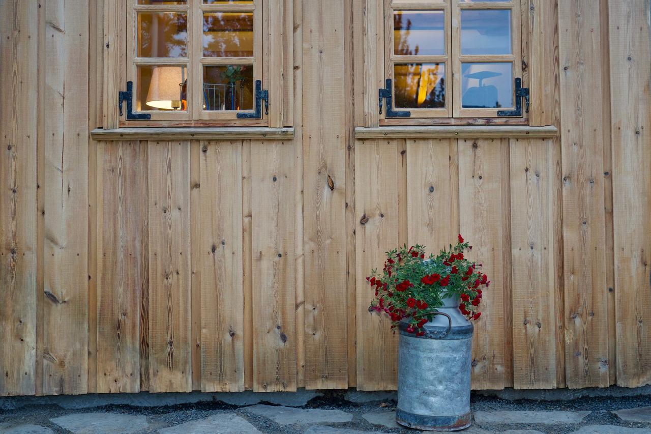 Islandsbaerinn /Old Farm Akureyri Buitenkant foto